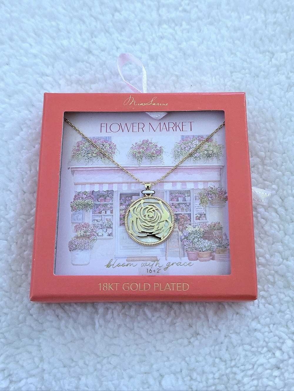 Mia Sarine Rose🌹 Cutout✂️ Pendant Necklace - NIB - Picture 2 of 15